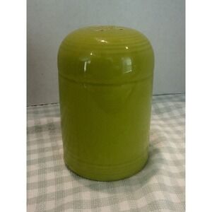 Fiesta Parmesan Cheese Shaker Lemongrass Green 4.5" X 3" Fiestaware